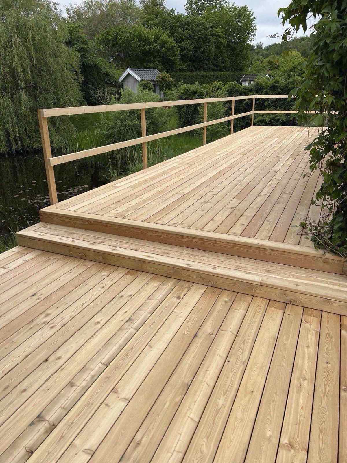 Træterrasse anlagt af JTN BYG i Storkøbenhavn